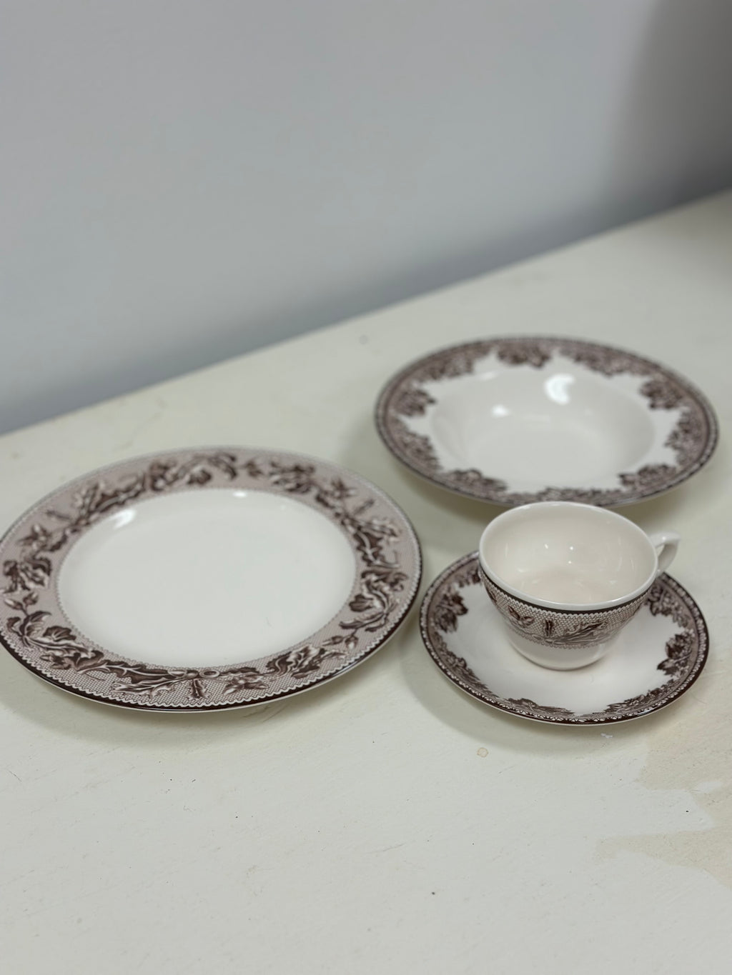 Wedgewood Acorn & Leaves Set