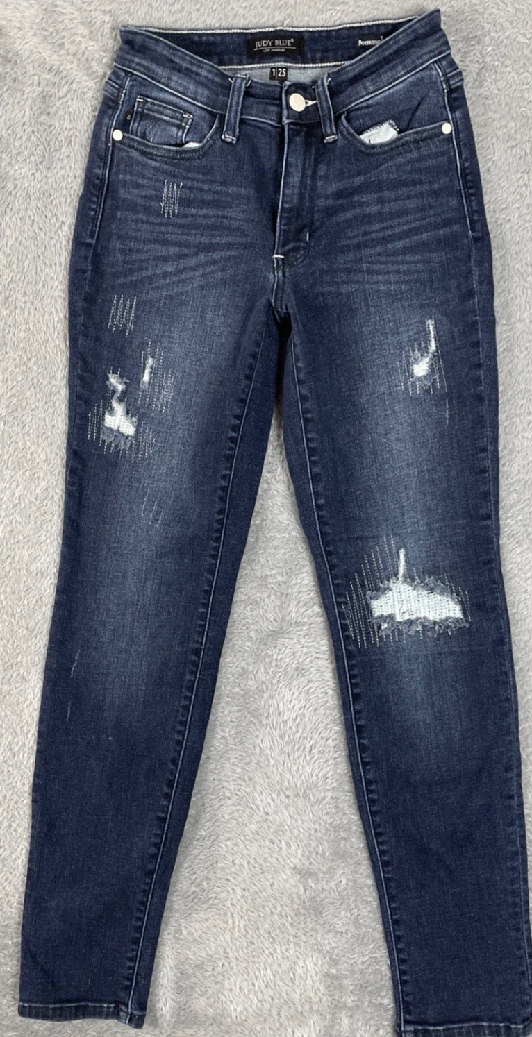 Judy Blue Distressed Cuffed Jeans (Dark Wash)