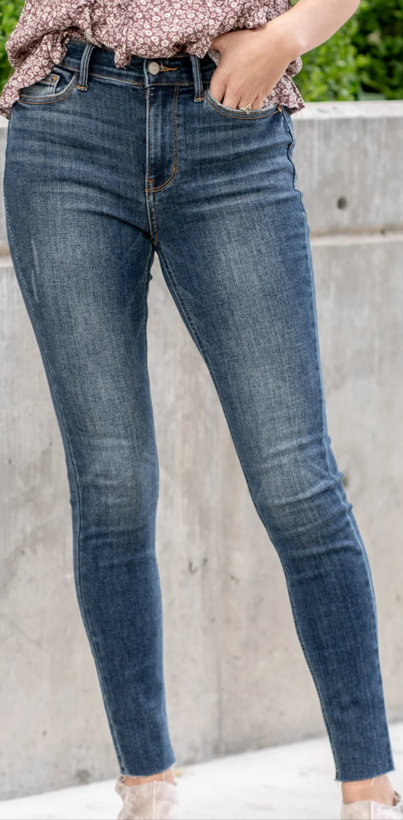 Judy Blue Whisker Wash Raw Hem Midrise Skinny Jeans (Medium Wash)