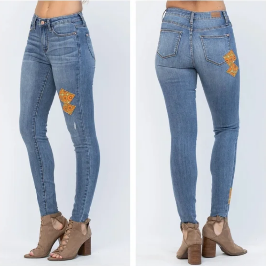 Judy Blue Orange Patch SkinnyJeans (Light Wash)
